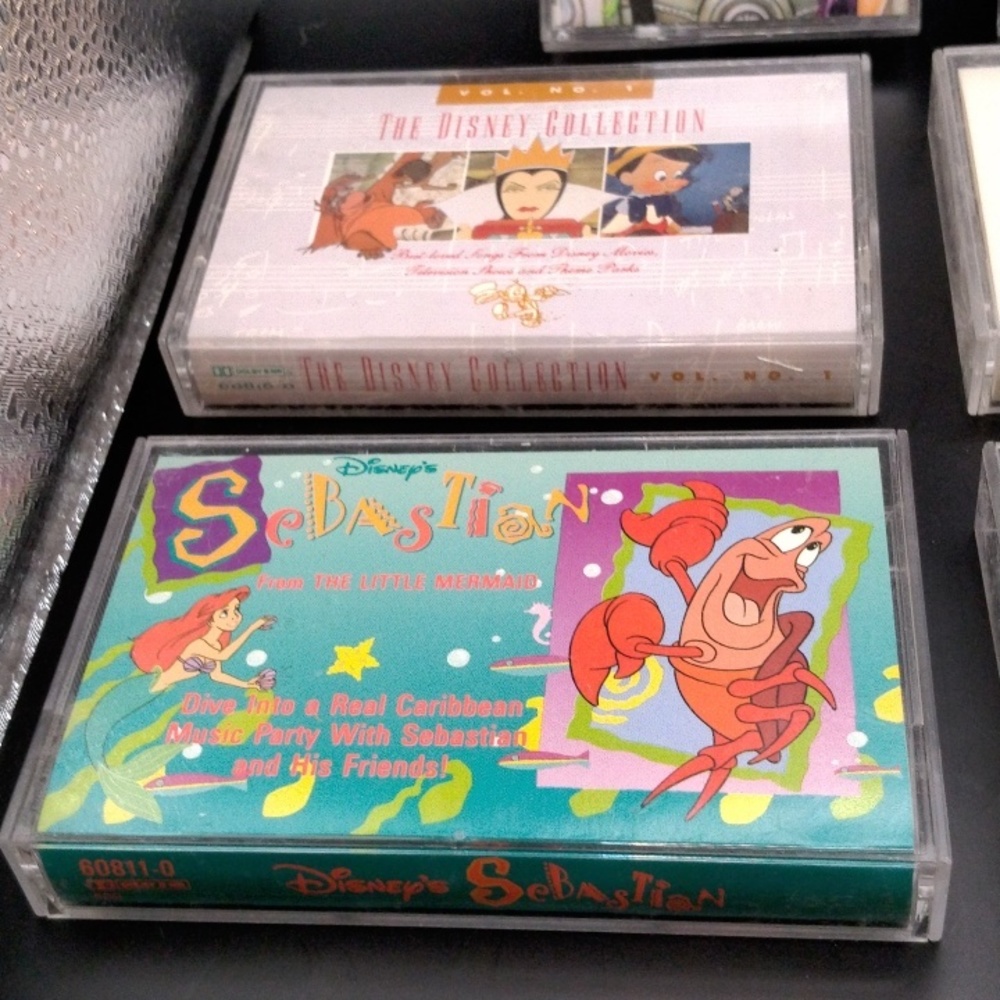 Disney Cassettes - Picture 3 of 6
